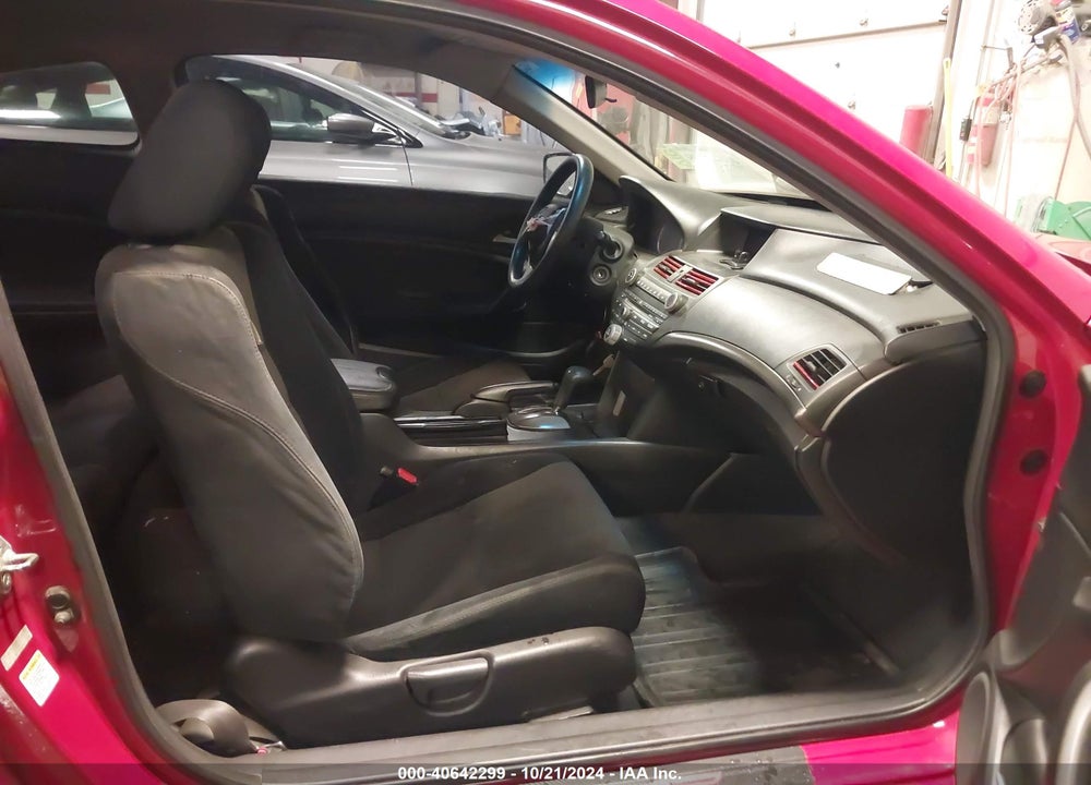 2010 HONDA ACCORD 2.4 LX-S VIN: 1HGCS1B34AA015411
