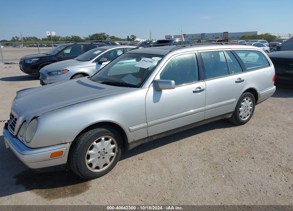 1999 MERCEDES-BENZ E 320 AWD VIN: WDBJH82F0XX017149