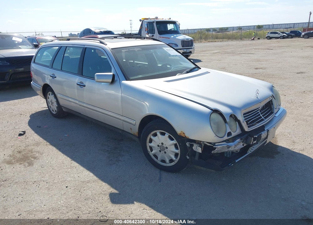 1999 MERCEDES-BENZ E 320 AWD VIN: WDBJH82F0XX017149