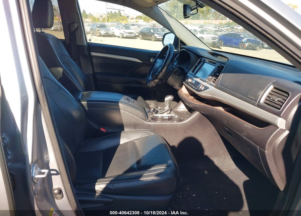 2016 TOYOTA HIGHLANDER XLE V6 VIN: 5TDJKRFH1GS344959