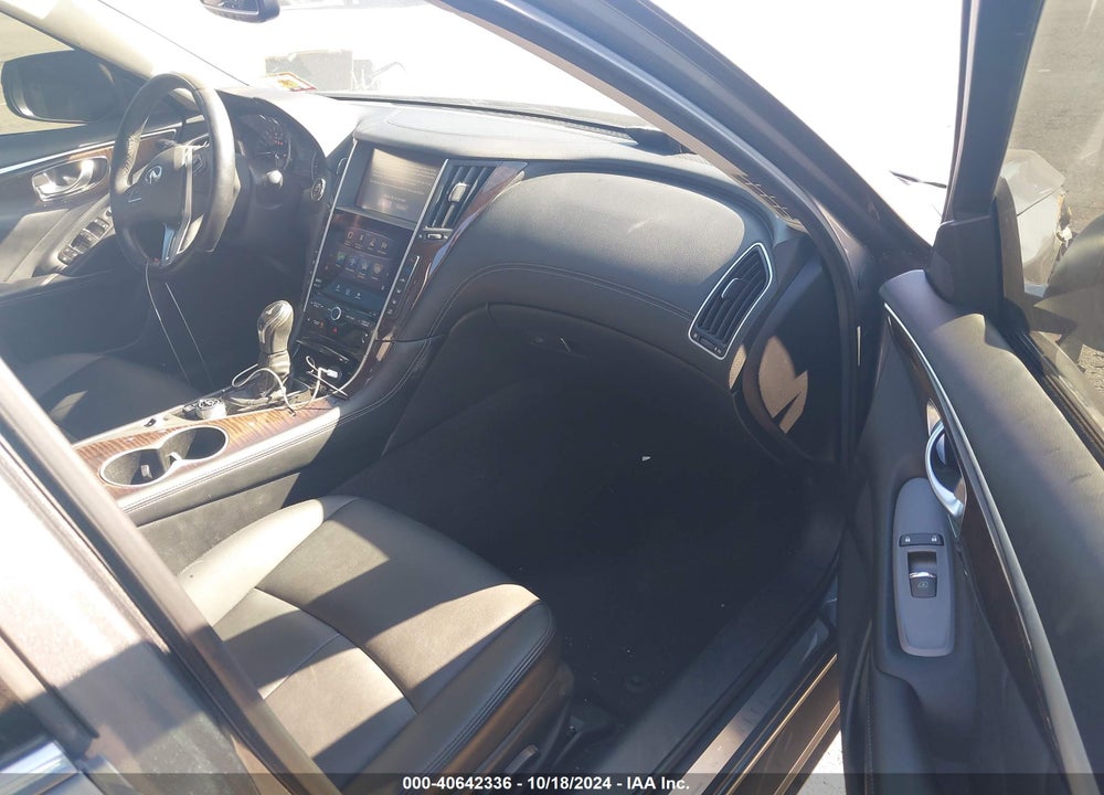 2018 INFINITI Q50 3.0T LUXE VIN: JN1EV7AR7JM435303