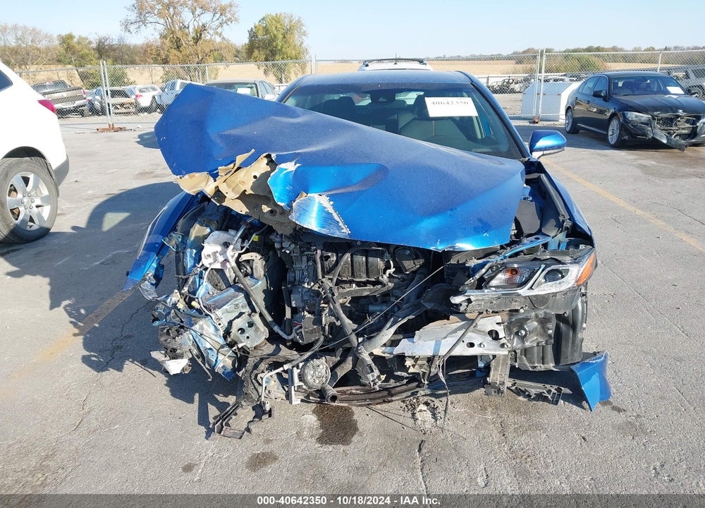 2019 TOYOTA CAMRY VIN: 4T1B11HK8KU237456