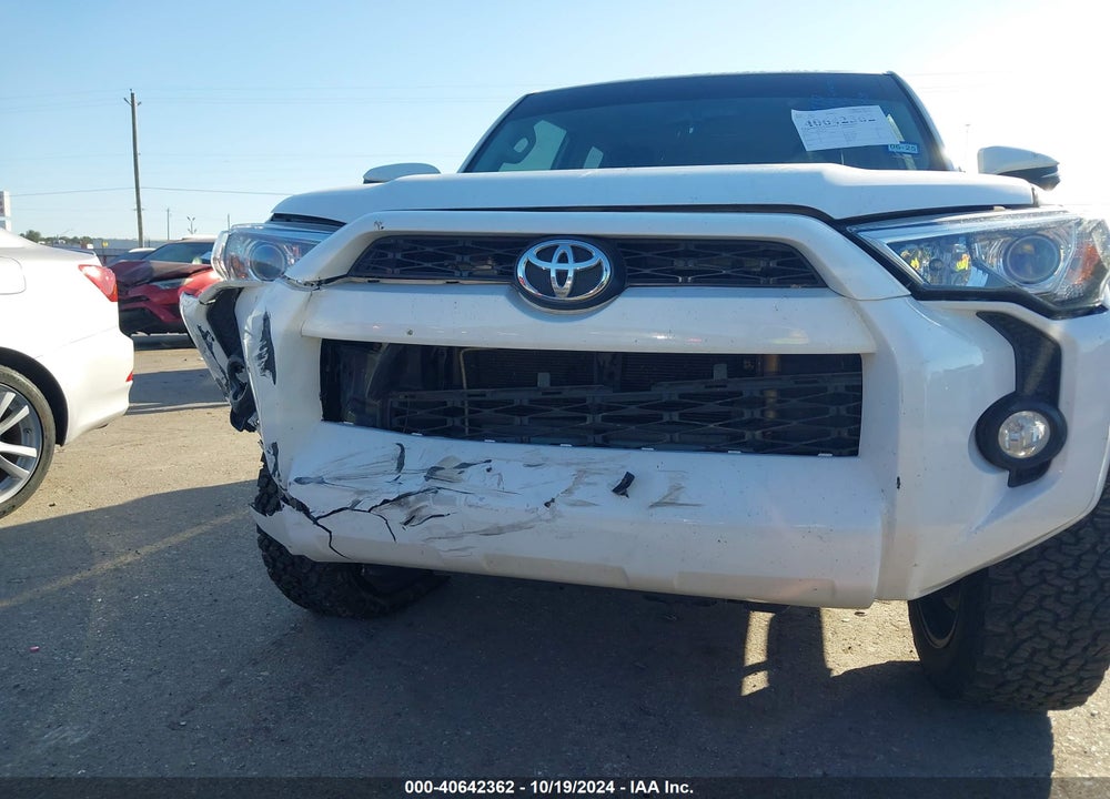 2018 TOYOTA 4RUNNER SR5 PREMIUM VIN: JTEZU5JR3J5182234