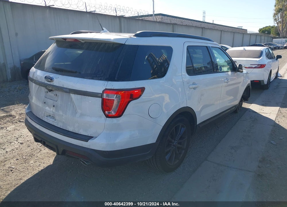 2018 FORD EXPLORER XLT VIN: 1FM5K7D8XJGC93936