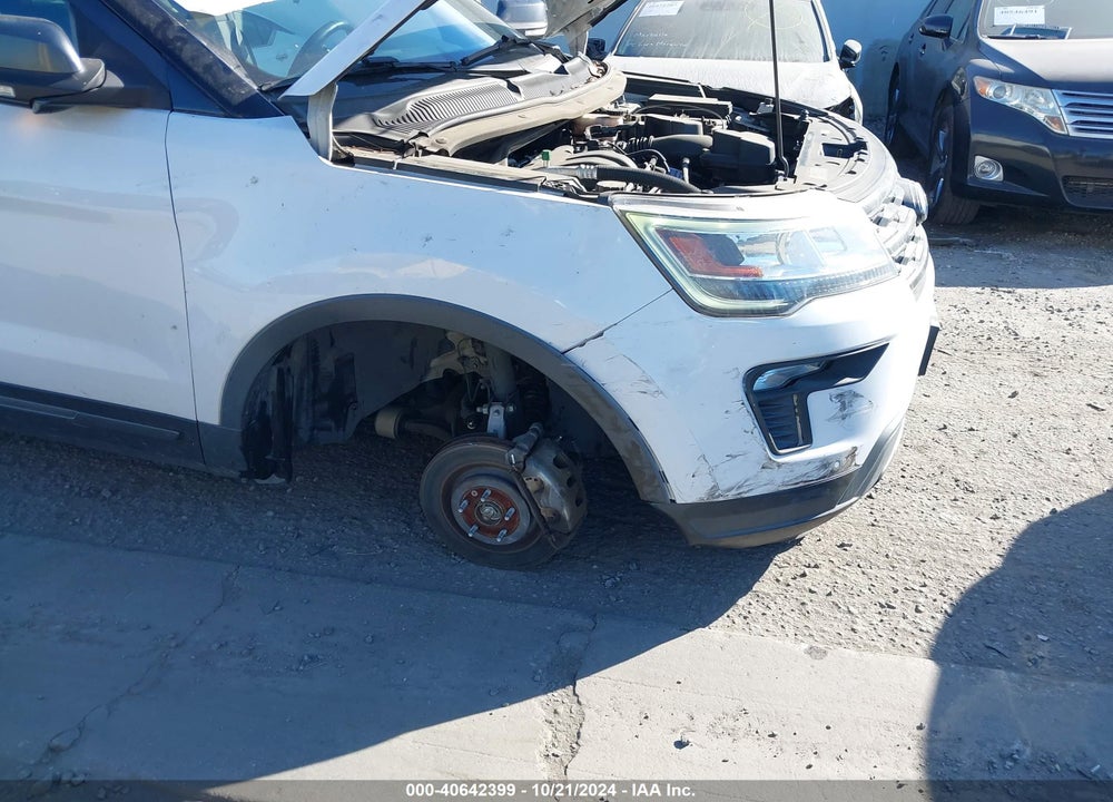 2018 FORD EXPLORER XLT VIN: 1FM5K7D8XJGC93936