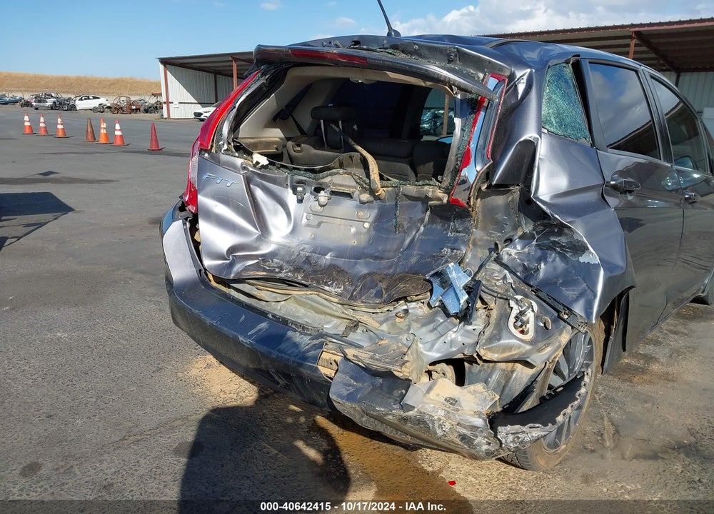 2015 HONDA FIT EX/EX-L VIN: 3HGGK5H86FM778035