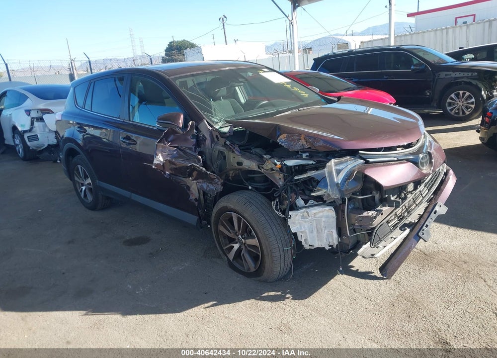 2018 TOYOTA RAV4 XLE VIN: 2T3WFREV3JW522040