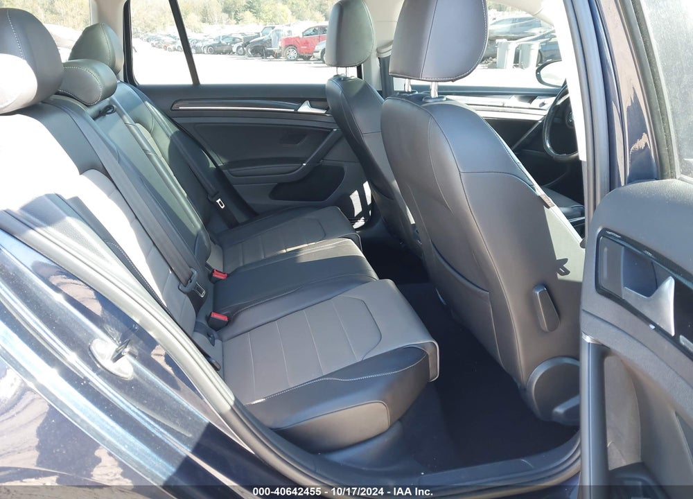 2015 VOLKSWAGEN GOLF SPORTWAGEN TSI SEL 4-DOOR VIN: 3VWC17AU1FM518643