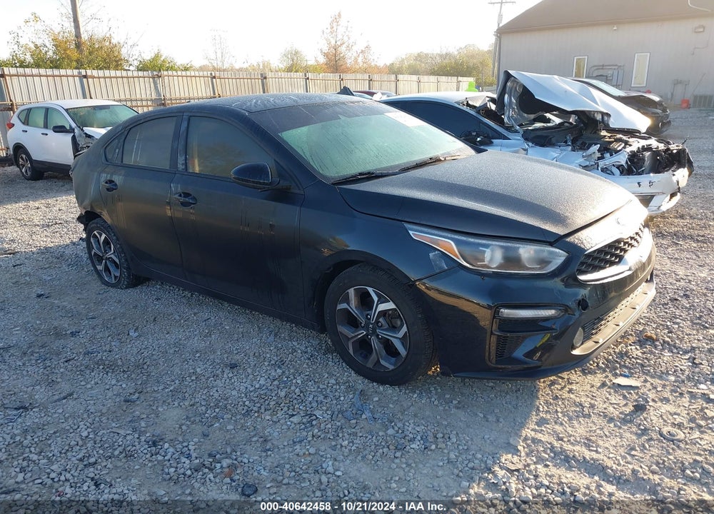 2019 KIA FORTE LXS VIN: 3KPF24ADXKE136904