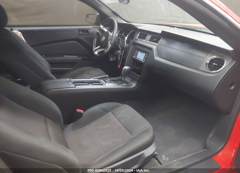 2014 FORD MUSTANG V6 VIN: 1ZVBP8EM5E5292217