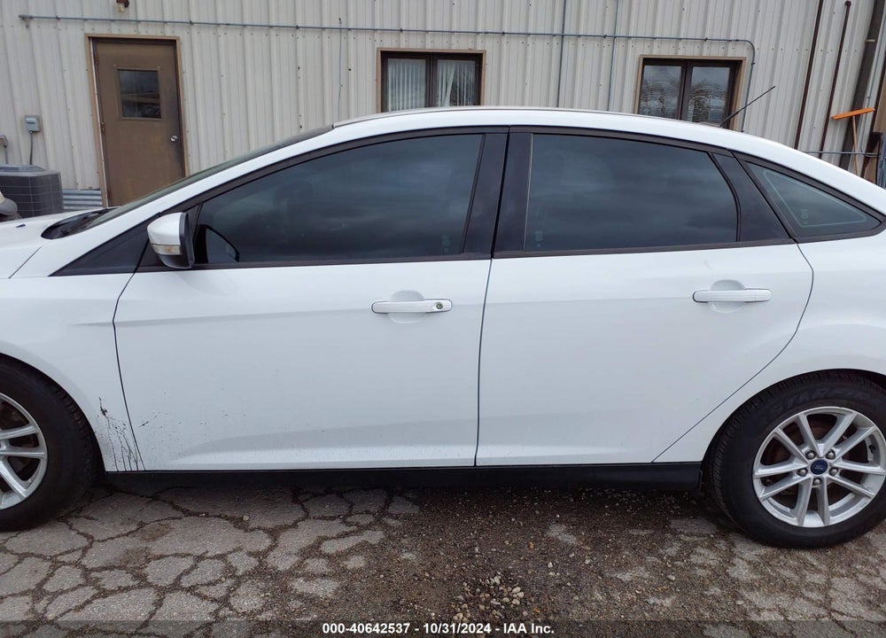 2015 FORD FOCUS SE VIN: 1FADP3F28FL263020