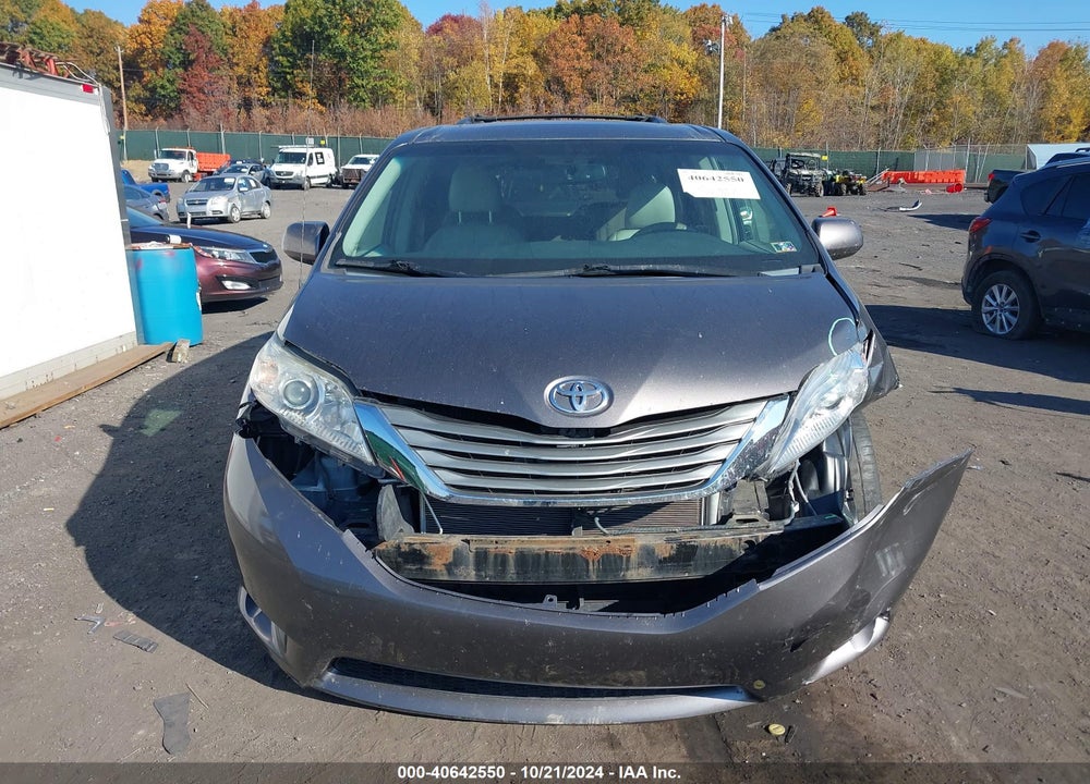 2013 TOYOTA SIENNA XLE LIMITED VIN: 5TDYK3DC1DS373148