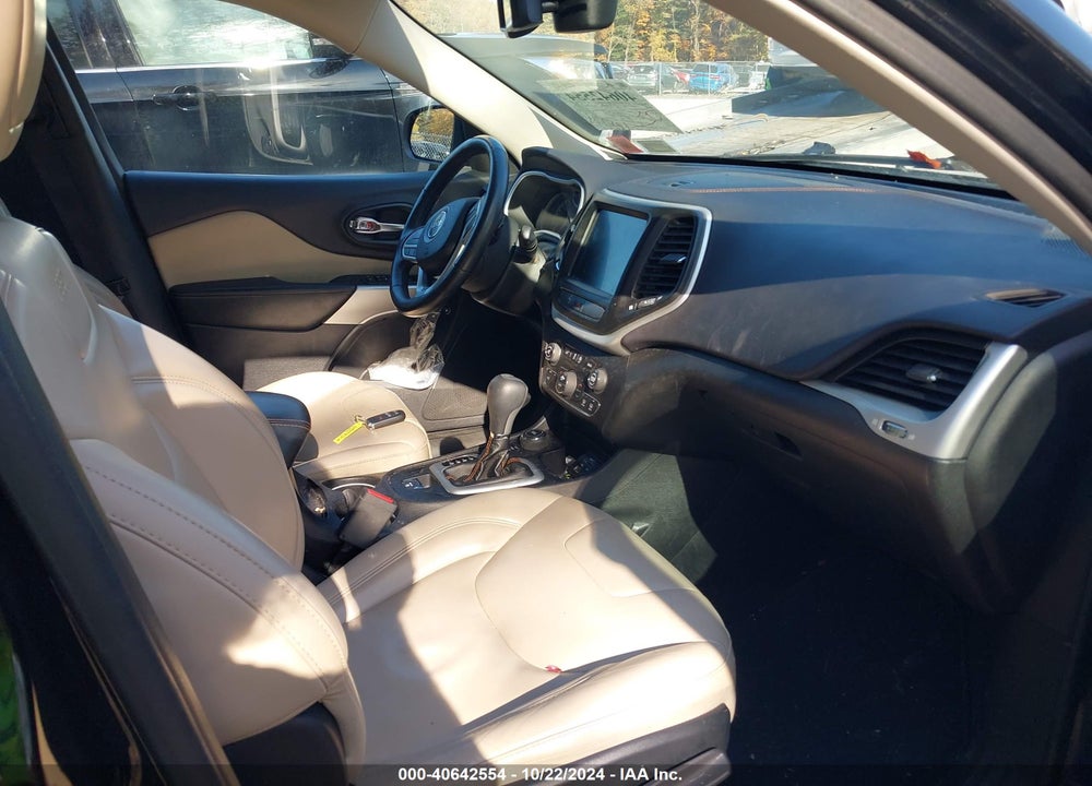 2018 JEEP CHEROKEE LIMITED 4X4 VIN: 1C4PJMDX8JD555573