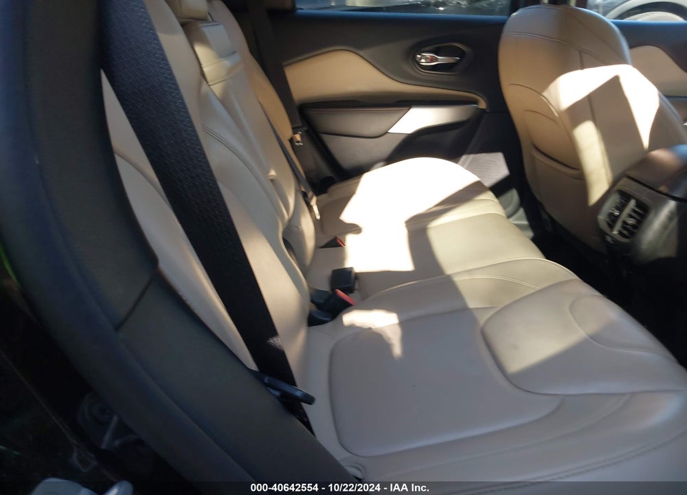 2018 JEEP CHEROKEE LIMITED 4X4 VIN: 1C4PJMDX8JD555573