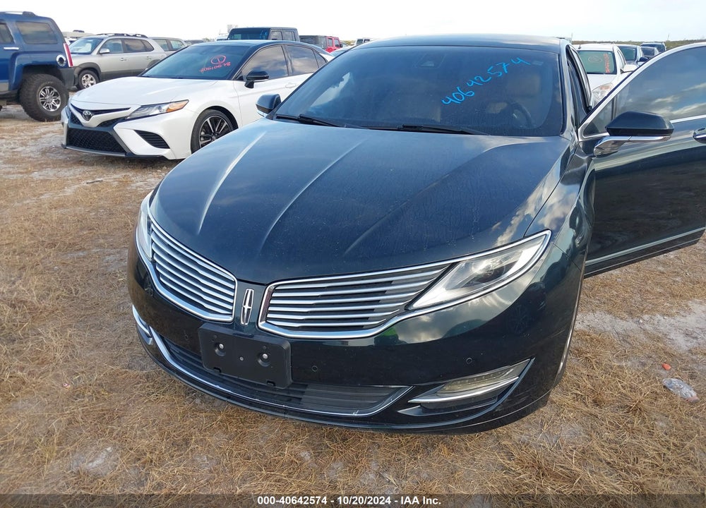 2014 LINCOLN MKZ VIN: 3LN6L2GK7ER823645