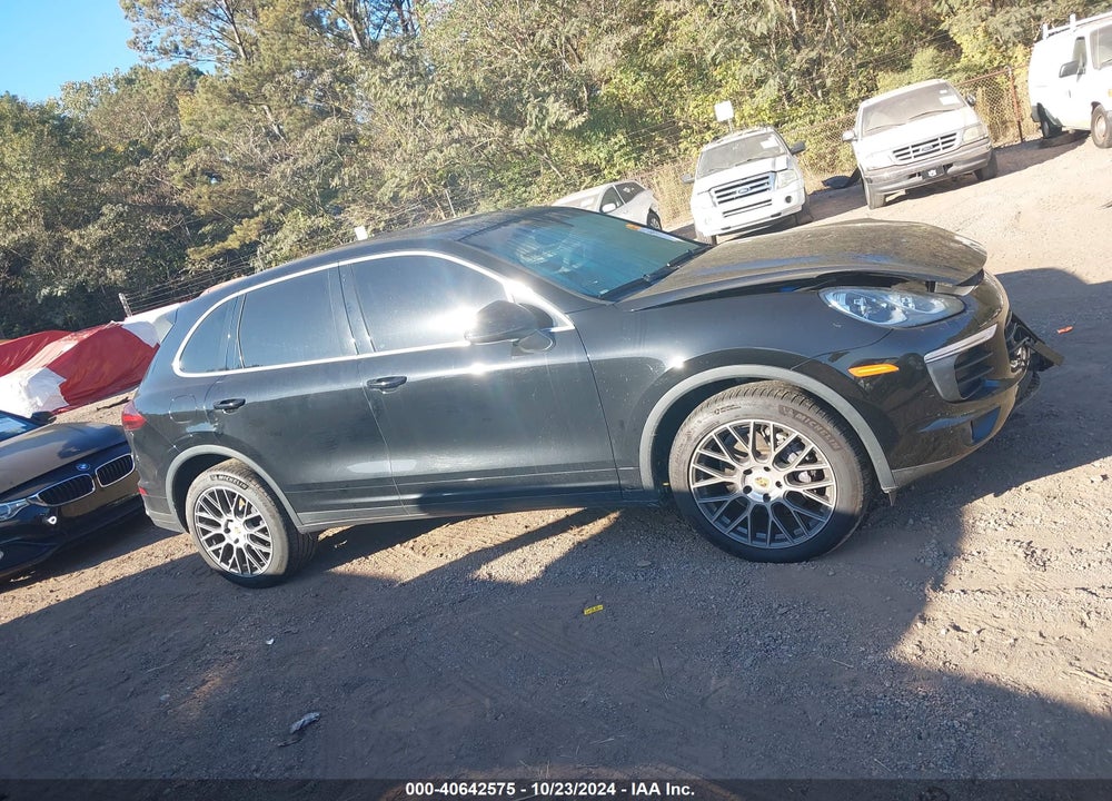 2016 PORSCHE CAYENNE VIN: WP1AA2A26GLA06356