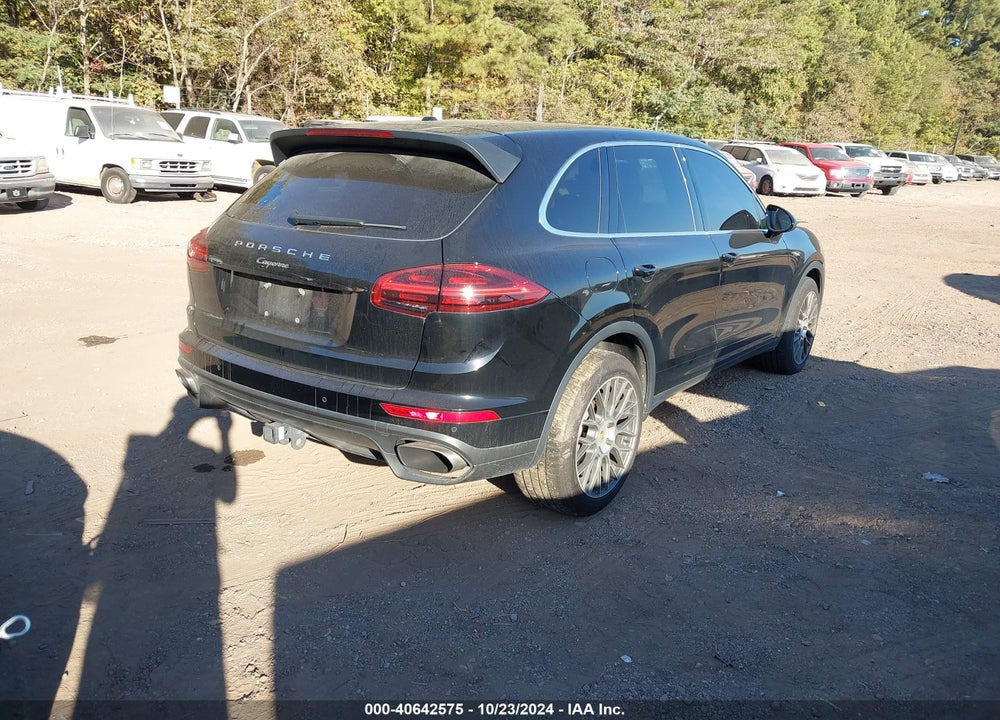 2016 PORSCHE CAYENNE VIN: WP1AA2A26GLA06356