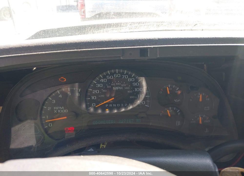 2006 CHEVROLET SILVERADO 1500 LS VIN: 2GCEC13V261331394
