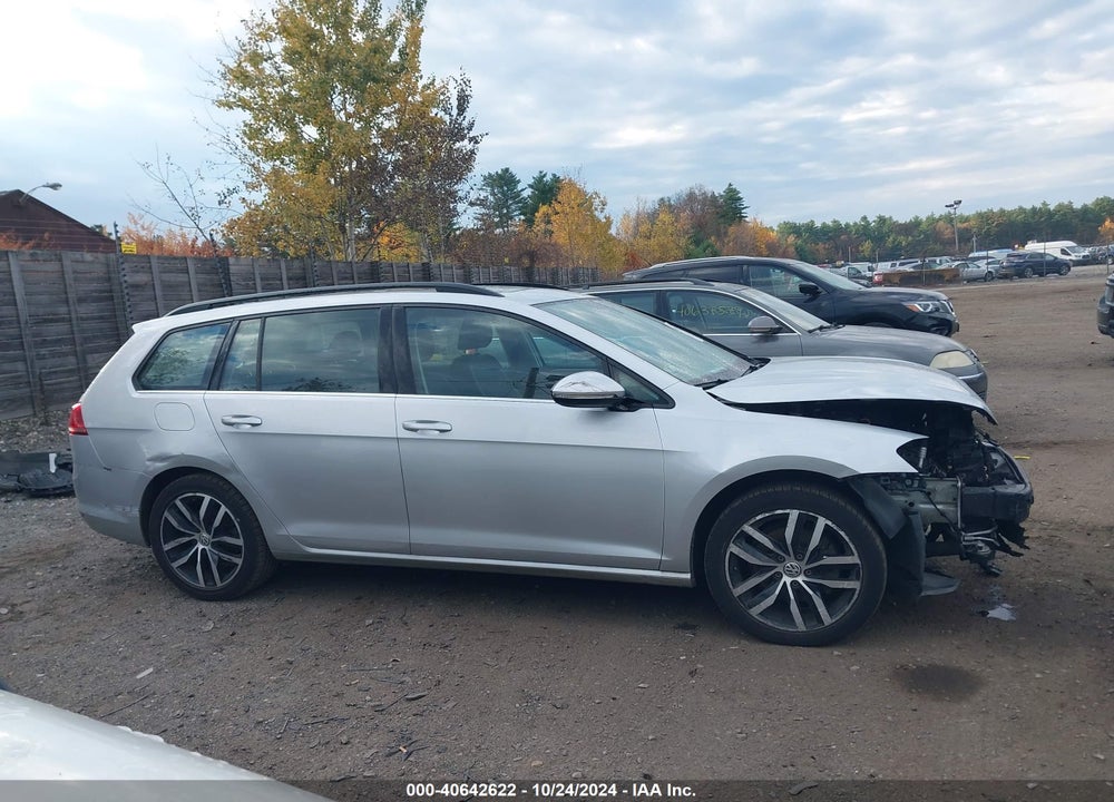 2016 VOLKSWAGEN GOLF SPORTWAGEN TSI LIMITED EDITION VIN: 3VWC17AU5GM522888