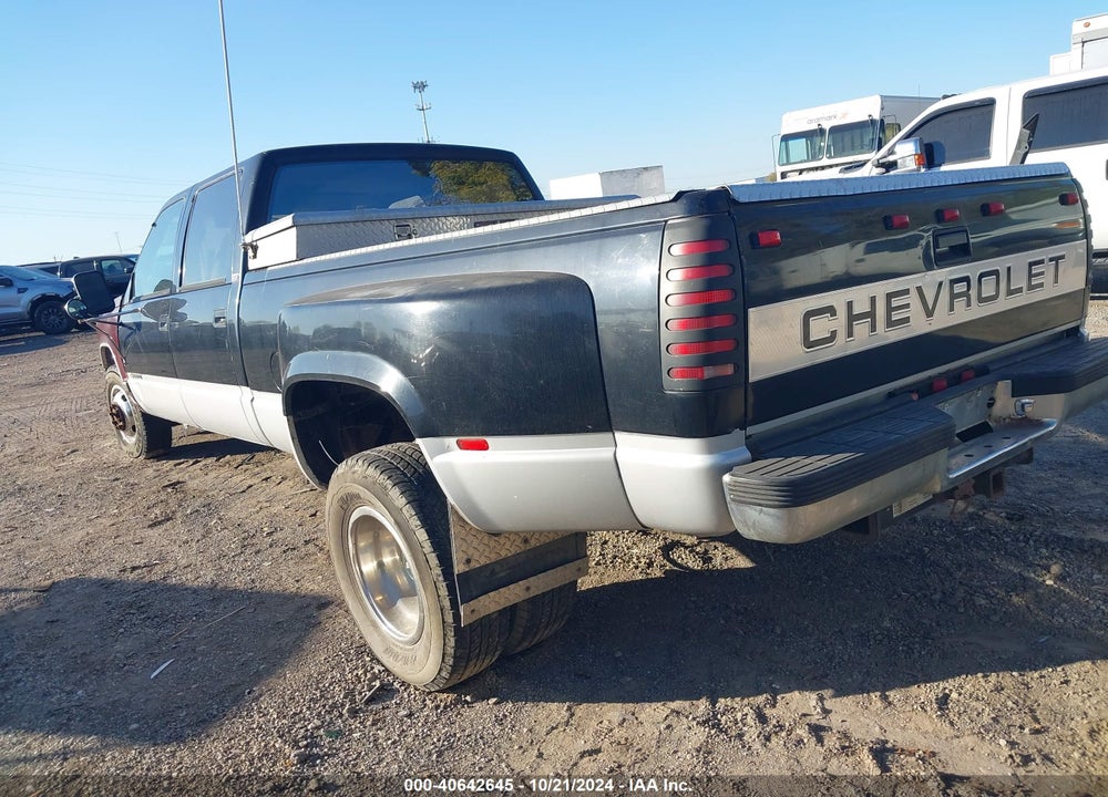 1993 CHEVROLET GMT-400 C3500 VIN: 1GCHC33N0PJ325822