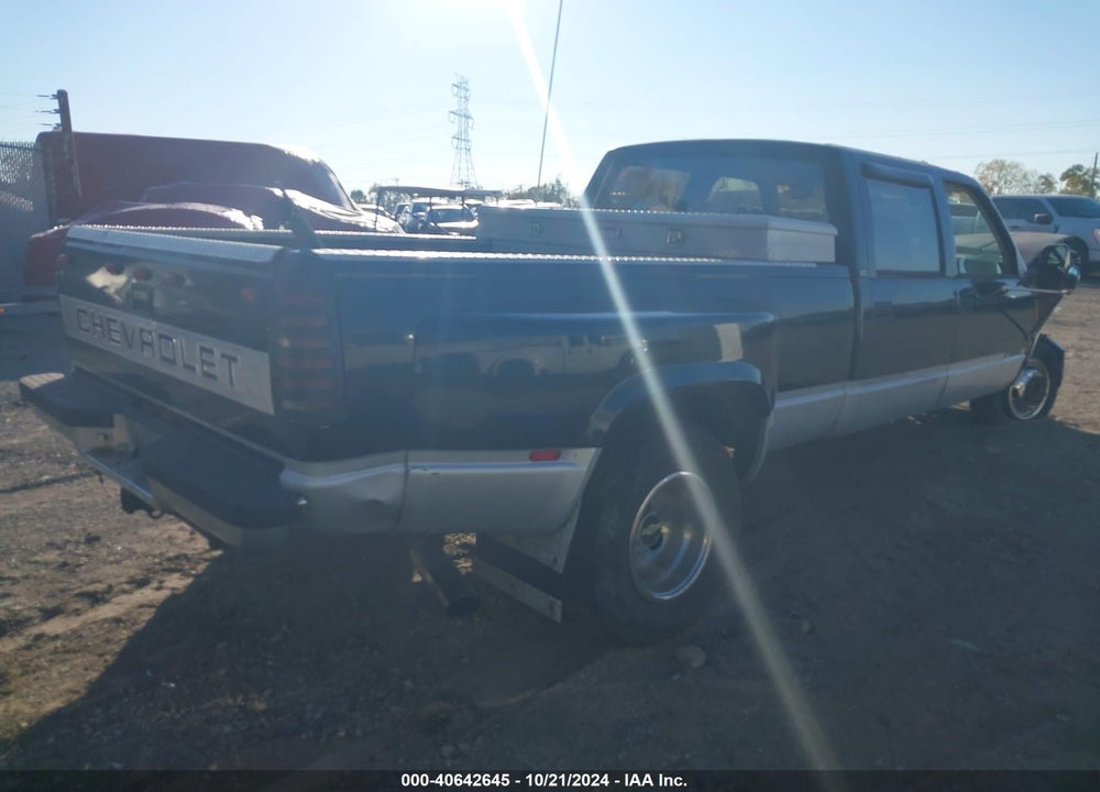 1993 CHEVROLET GMT-400 C3500 VIN: 1GCHC33N0PJ325822