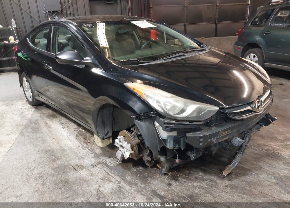 2013 HYUNDAI ELANTRA GLS VIN: KMHDH4AE1DU656343
