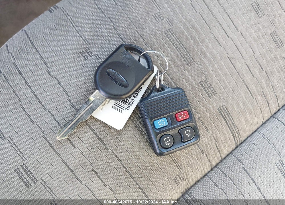 2008 FORD FOCUS SE/SES VIN: 1FAHP35N48W136179