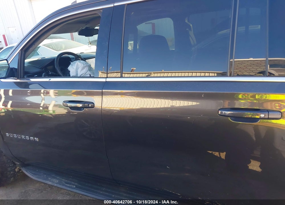 2017 CHEVROLET SUBURBAN LT VIN: 1GNSKHKC0HR406593
