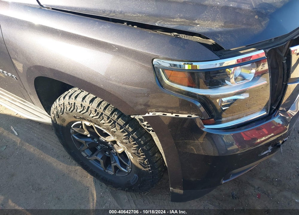 2017 CHEVROLET SUBURBAN LT VIN: 1GNSKHKC0HR406593