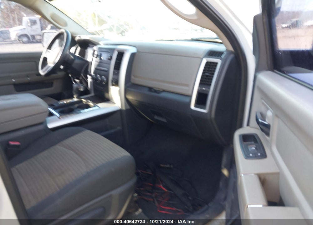 2011 RAM 1500 SLT VIN: 1D7RV1GT3BS708965