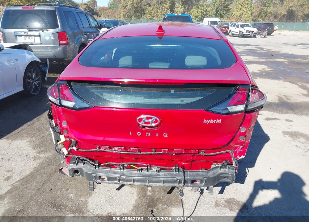 2022 HYUNDAI IONIQ HYBRID SEL VIN: KMHC85LC8NU273577