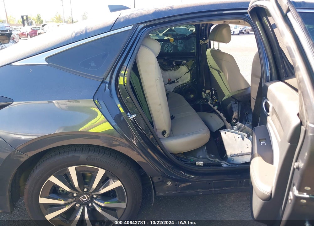 2024 HONDA CIVIC EX-L VIN: 19XFL1H78RE010370