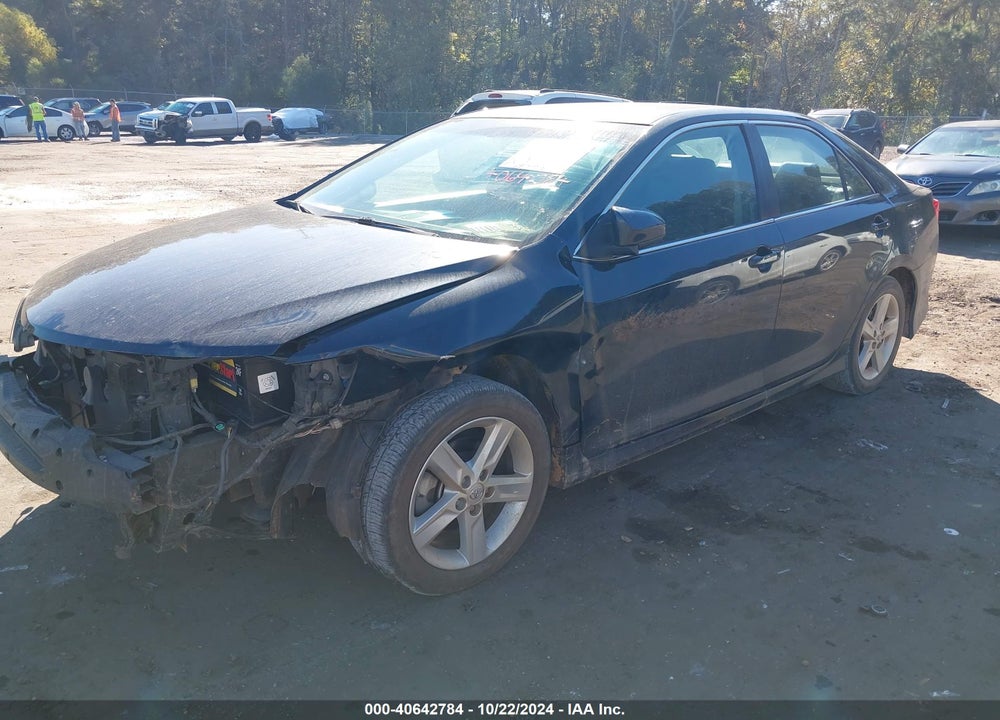 2014 TOYOTA CAMRY SE VIN: 4T1BF1FK2EU754891
