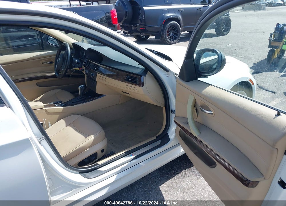 2010 BMW 328I XDRIVE VIN: WBAUU3C52AA541087