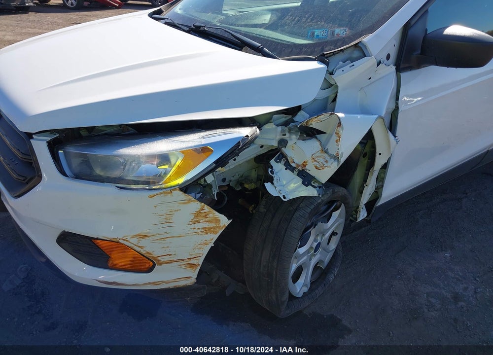 2018 FORD ESCAPE S VIN: 1FMCU0F70JUC62886