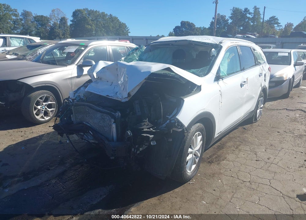 2018 KIA SORENTO 3.3L LX VIN: 5XYPGDA54JG370651
