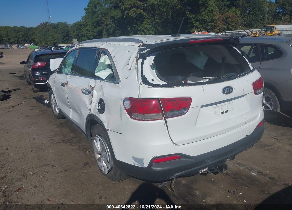 2018 KIA SORENTO 3.3L LX VIN: 5XYPGDA54JG370651