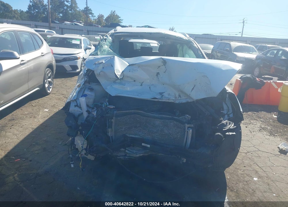 2018 KIA SORENTO 3.3L LX VIN: 5XYPGDA54JG370651