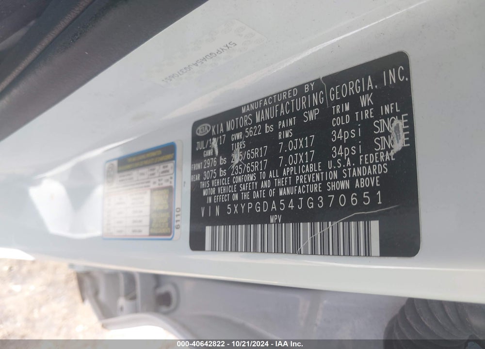 2018 KIA SORENTO 3.3L LX VIN: 5XYPGDA54JG370651