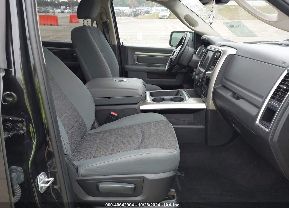 2018 RAM 1500 SLT VIN: 1C6RR7LT3JS145509