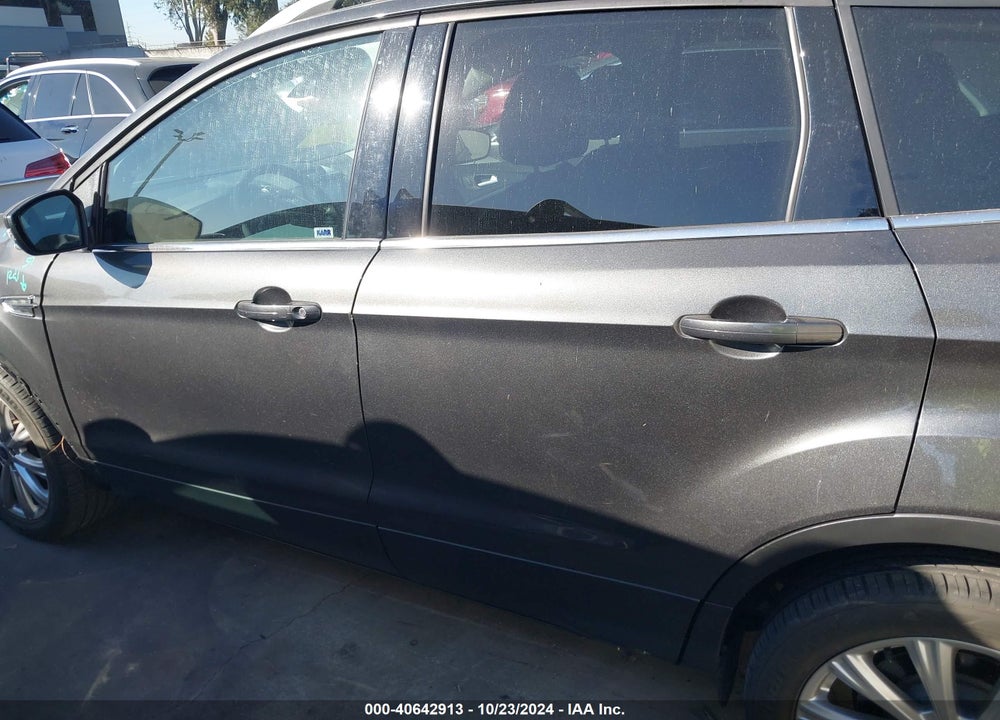 2017 FORD ESCAPE TITANIUM VIN: 1FMCU0J93HUB89709