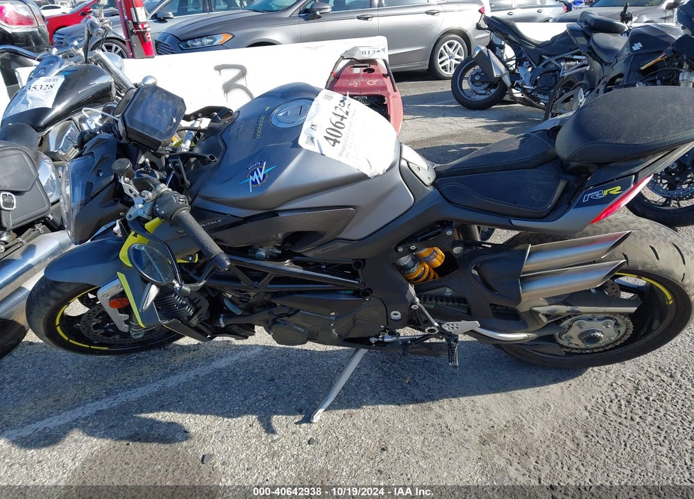 2021 M. V. AGUSTA BRUTALE 1000 RR VIN: ZCGPLFTW6MV000879