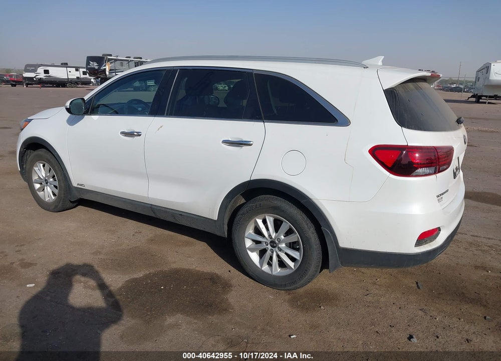 2019 KIA SORENTO 2.4L LX VIN: 5XYPGDA38KG575163