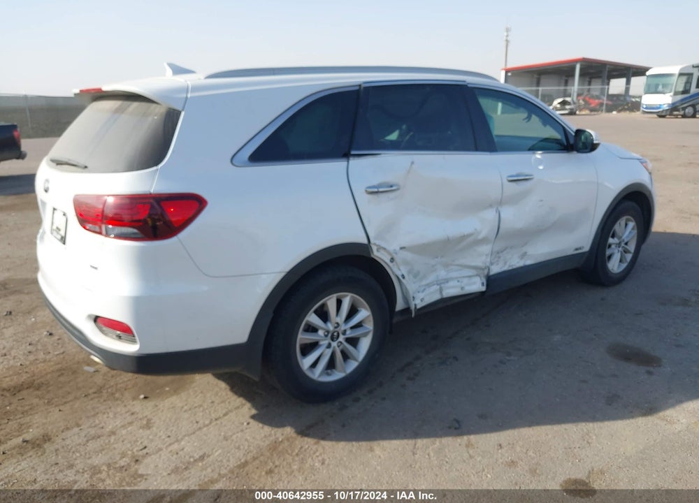 2019 KIA SORENTO 2.4L LX VIN: 5XYPGDA38KG575163