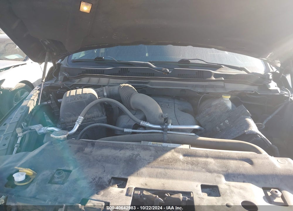 2015 RAM 1500 LAIE VIN: 1C6RR7NT1FS564222