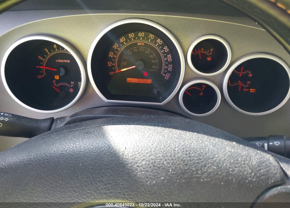 2013 TOYOTA TUNDRA GRADE 5.7L V8 VIN: 5TFRY5F13DX136360