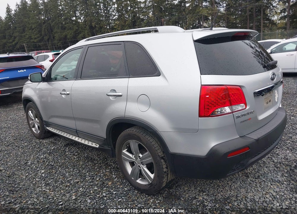 2013 KIA SORENTO EX VIN: 5XYKU3A63DG337960