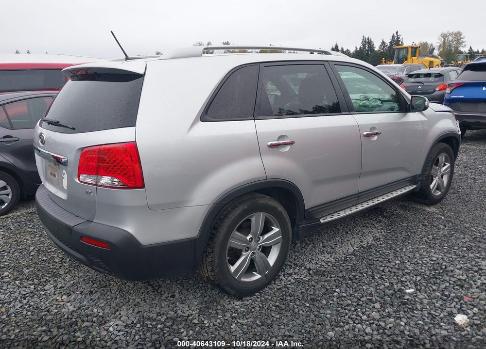 2013 KIA SORENTO EX VIN: 5XYKU3A63DG337960