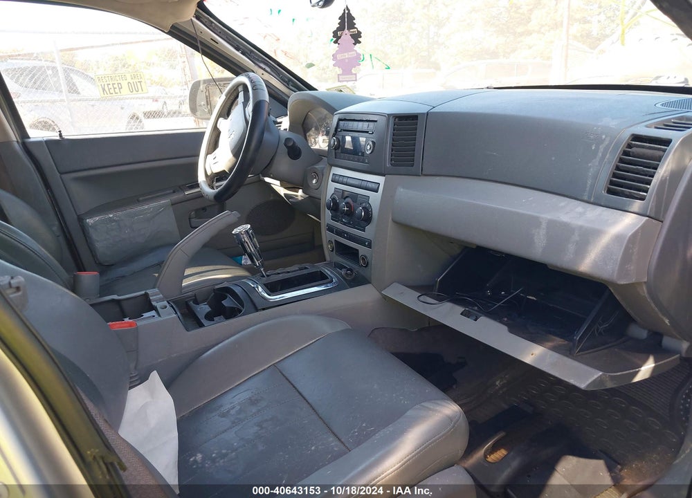 2005 JEEP GRAND CHEROKEE LAREDO VIN: 1J4GR48KX5C646020