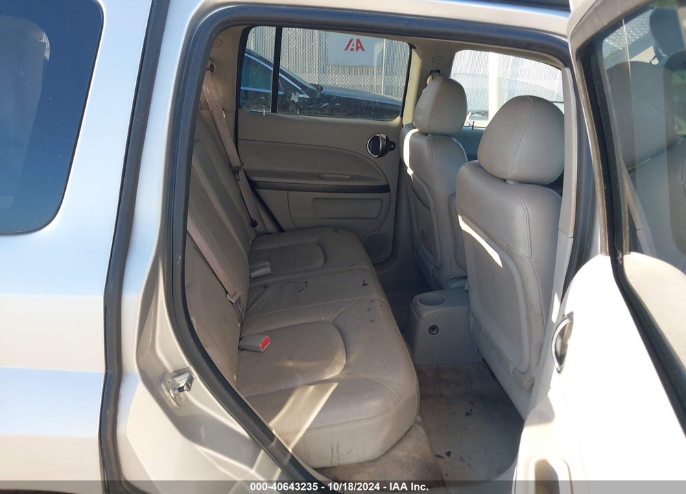 2006 CHEVROLET HHR LT VIN: 3GNDA23P76S635910